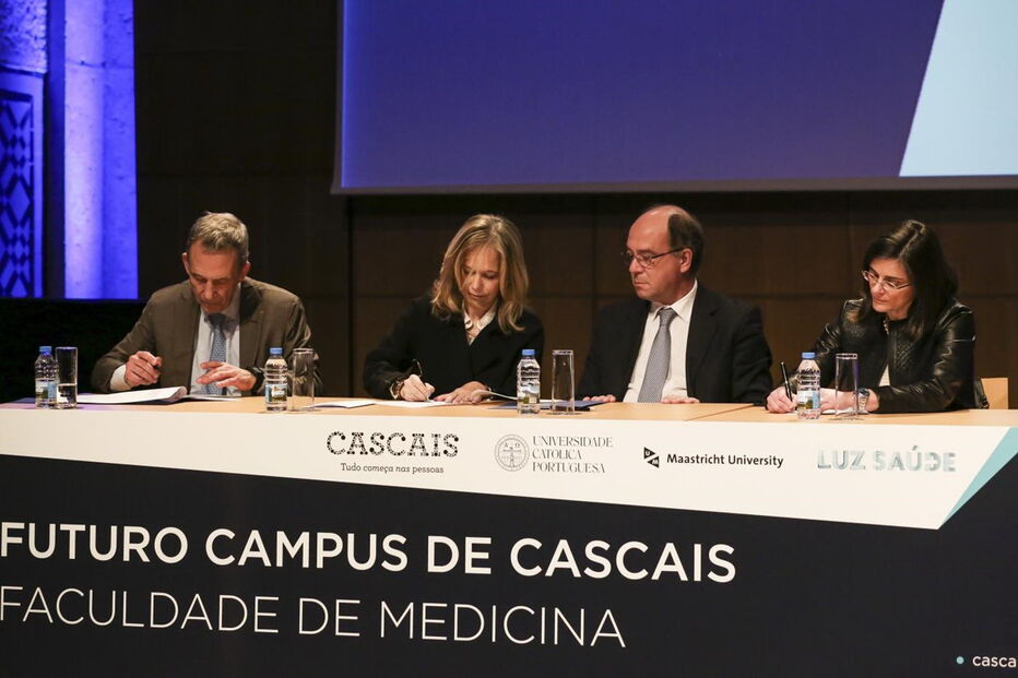 Acordo entre Universidade Católica, Câmara de Cascais, Grupo Luz Saúde e Universidade de Maastricht foi assinado hoje