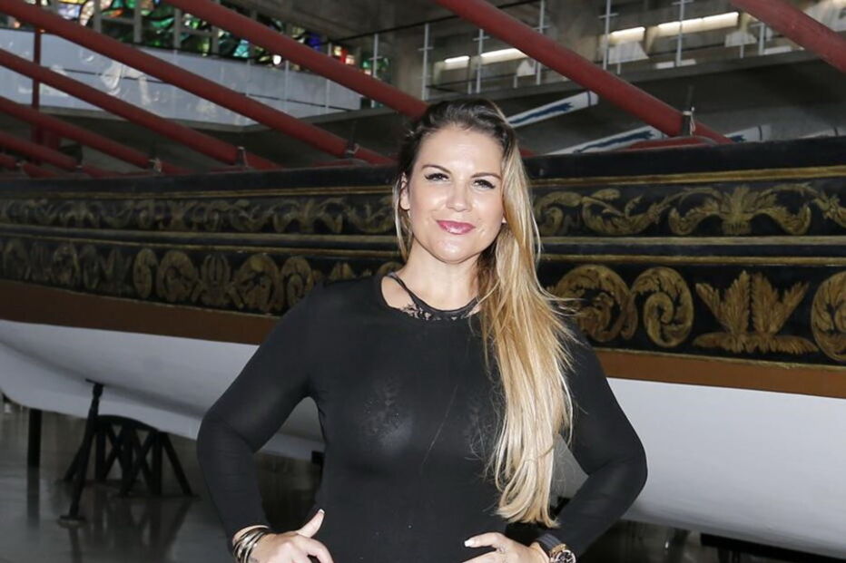 Katia Aveiro tem 39 anos