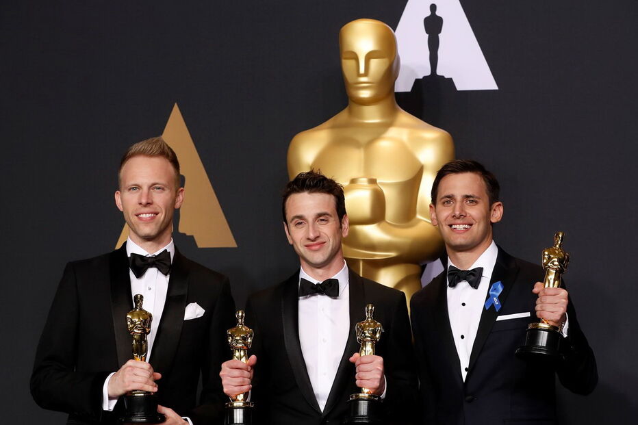 2017-02-27_08_10.50 2017-02-27T060149Z_1460321423_HP1ED2R0GR0A5_RTRMADP_3_AWARDS-OSCARS.JPG