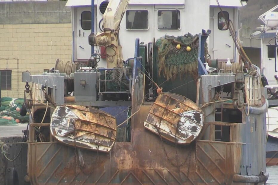 Engenho detetado nas redes de pesca de uma embarcação da Nazaré