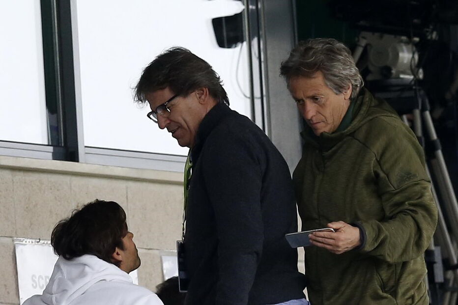 Jorge Jesus, Luís Martins, Sporting B, II Liga, Campeonato de Portugal, Matheus Pereira, Francisco Geraldes, Esgaio, André Geraldes, Douglas, Podence, Azbe Jug, desporto, futebol