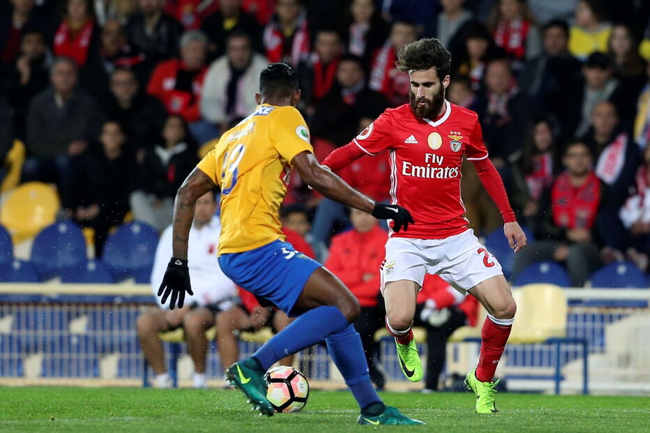 As melhores imagens do Estoril-Benfica