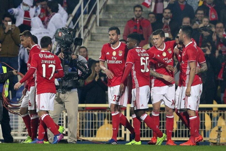 As melhores imagens do Estoril-Benfica