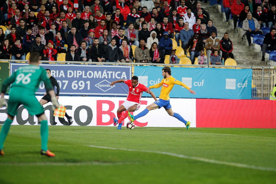 As melhores imagens do Estoril-Benfica
