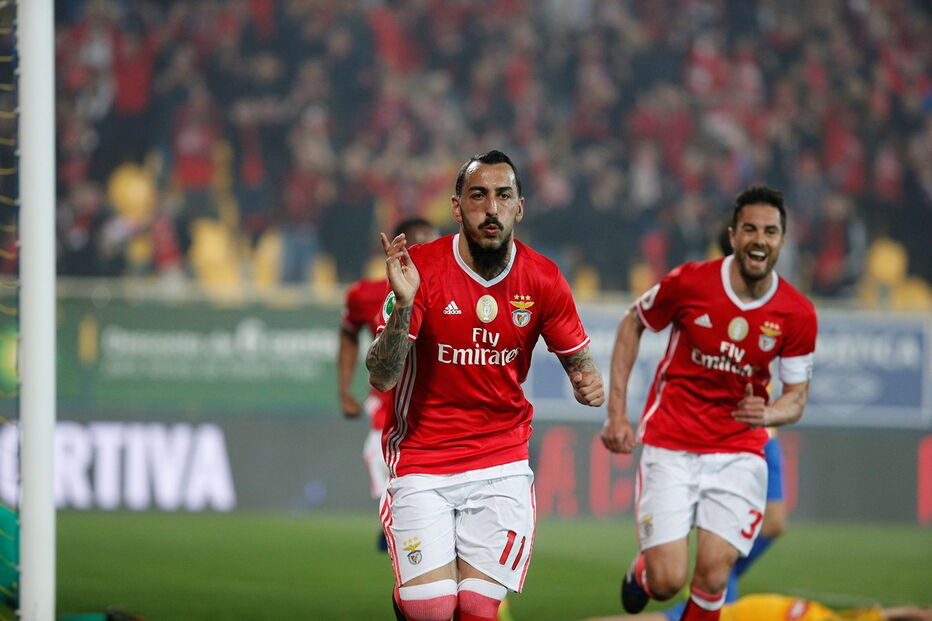 As melhores imagens do Estoril-Benfica