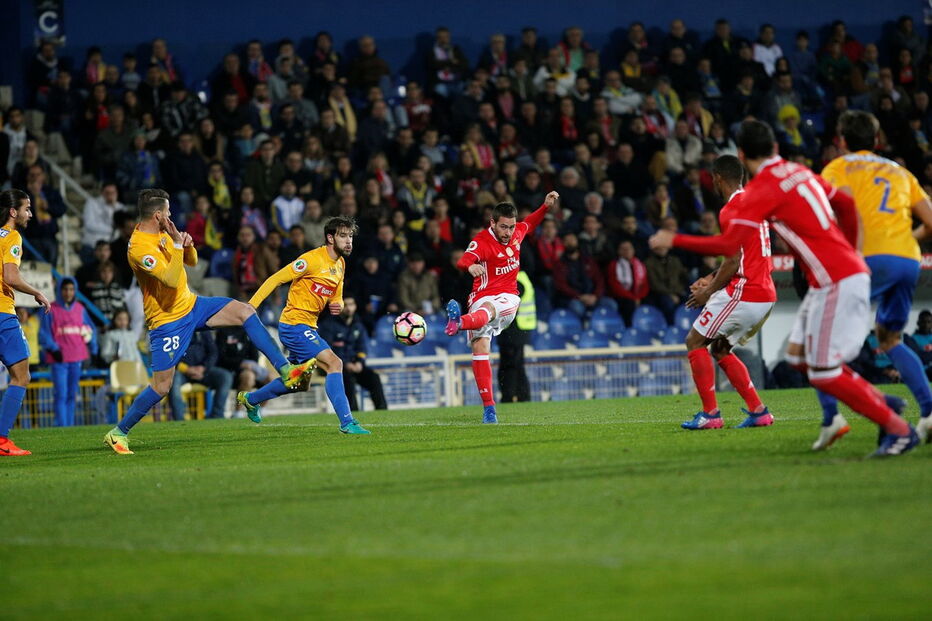 As melhores imagens do Estoril-Benfica