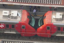 São Paulo, Brasil, Companhia Paulista de Trens Metropolitanos, colisão, comboios, Barueri, acidente ferroviário