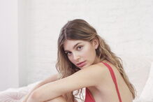 Camila Morrone seduz no Instagram