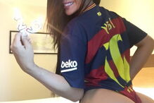 Miss Bumbum festeja vitórias do Barcelona no Instagram