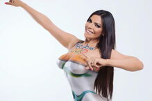 Miss Bumbum festeja vitórias do Barcelona no Instagram