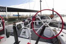 Cada veleiro passa por um processo de reconstrução e reequipamento que demora 15 semanas