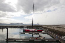 Cada veleiro passa por um processo de reconstrução e reequipamento que demora 15 semanas