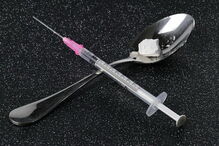 seringa, droga, colher, toxicodependente