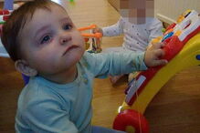 Gabriel e Maria, de apenas um ano, foram agredidos com um martelo