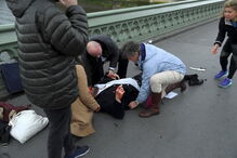 Várias pessoas foram atropeladas junto à ponte de Westminster, em Londres