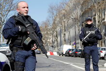 Londres acordou num clima de tensão, um dia depois de um ataque terrorista ter provocado quatro mortos e 29 feridos