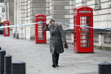 Londres acordou num clima de tensão, um dia depois de um ataque terrorista ter provocado quatro mortos e 29 feridos