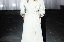 Luísa Beirão assistiu ao desfile da dupla Alves/Gonçalves