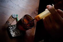 Droga Krokodil pode ser fabricada em casa. Causa lesões muito graves