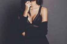 Carolina Loureiro divulgou  no Instagram o resultado  de uma sessão fotográfica que fez com Alessandra Martins e  os seguidores deixaram milhares  de ‘gostos’