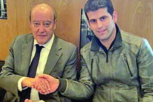 O suspeito, ontem preso, ao lado de Pinto da Costa 
