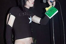 Maxim Golovatskikh atuava numa banda rock