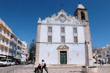 paróquia, obras ilegais, igreja matriz, Direção Regional de Cultura, autorização, Algarve, olhão