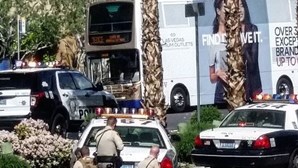 Mata uma pessoa e barrica-se em autocarro em Las Vegas