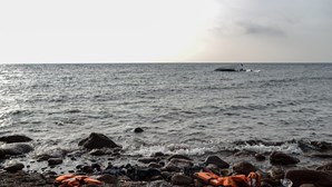 146 desaparecidos após novo naufrágio no Mediterrâneo