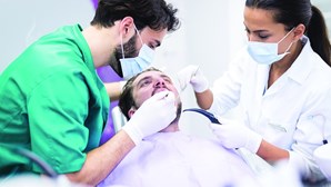 Dentistas contestam concurso para SNS