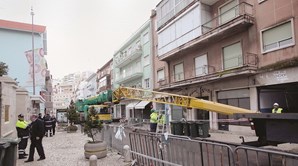 Máquinas já estão a trabalhar na rua Damasceno Monteiro. Obras vão demorar vários meses, admite a autarquia