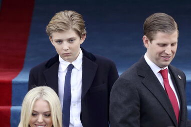 Donald Trump, Barron Trump, ameaça de bomba, escola