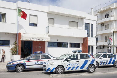 esquadra, PSP, polícia, infiltrações, humidade, olhão, algarve