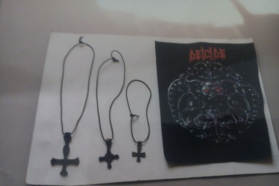 Polícia Judiciária encontrou várias massagens satânicas escritas por Tó Jó