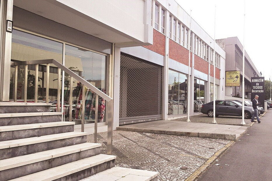 rei, tecidos, fraude, Serafim Martins, Porto, julgamento, cadeia, Porsche, escutas