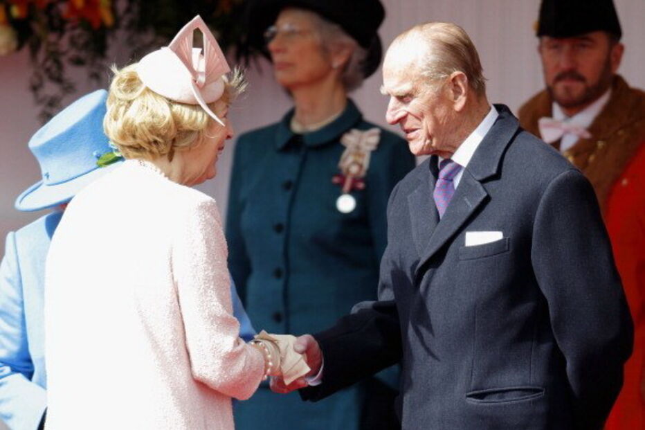 princípe filipe, inglaterra, cumprimento, aperto de mão