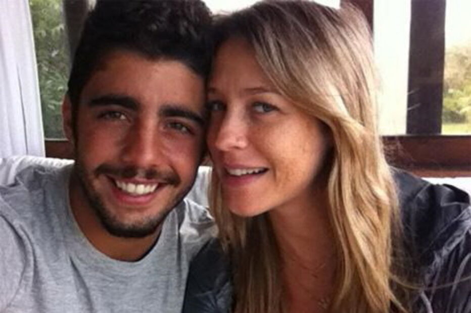 2017-03-03_18_31.49 pedro scooby e luana piovani.jpg