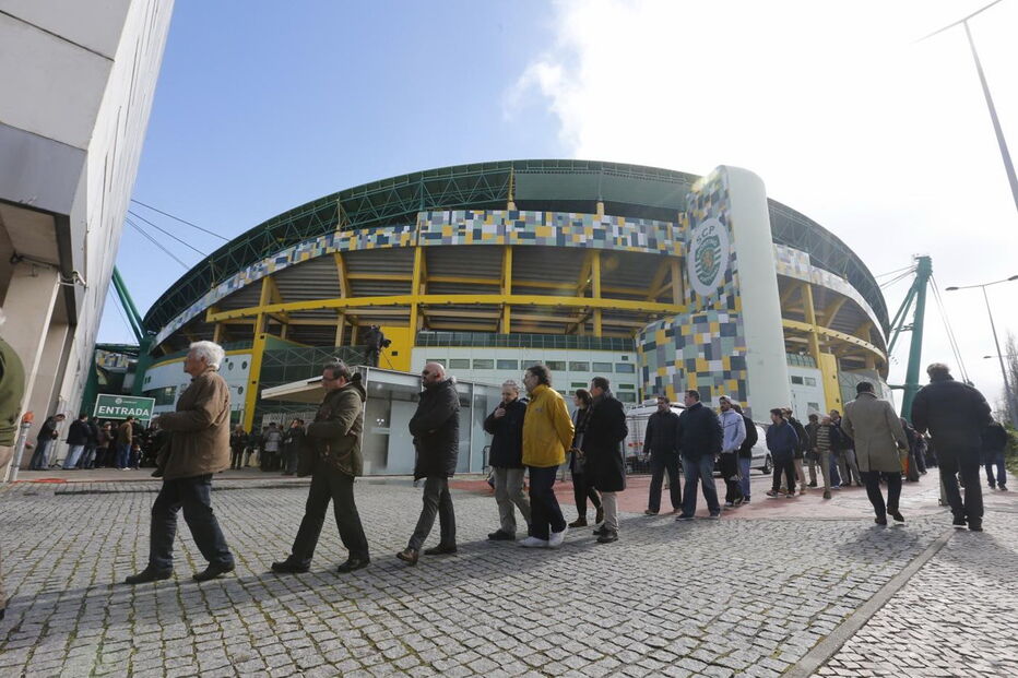 Sportinguistas vão às urnas escolher o presidente do clube