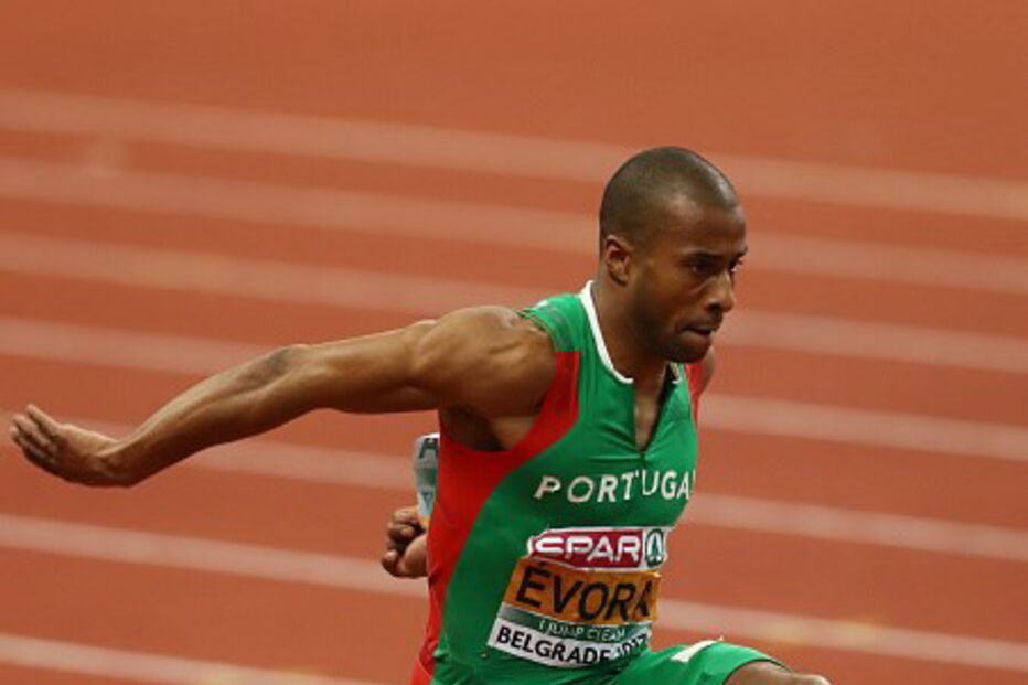 Nelson Évora é campeão europeu do triplo salto
