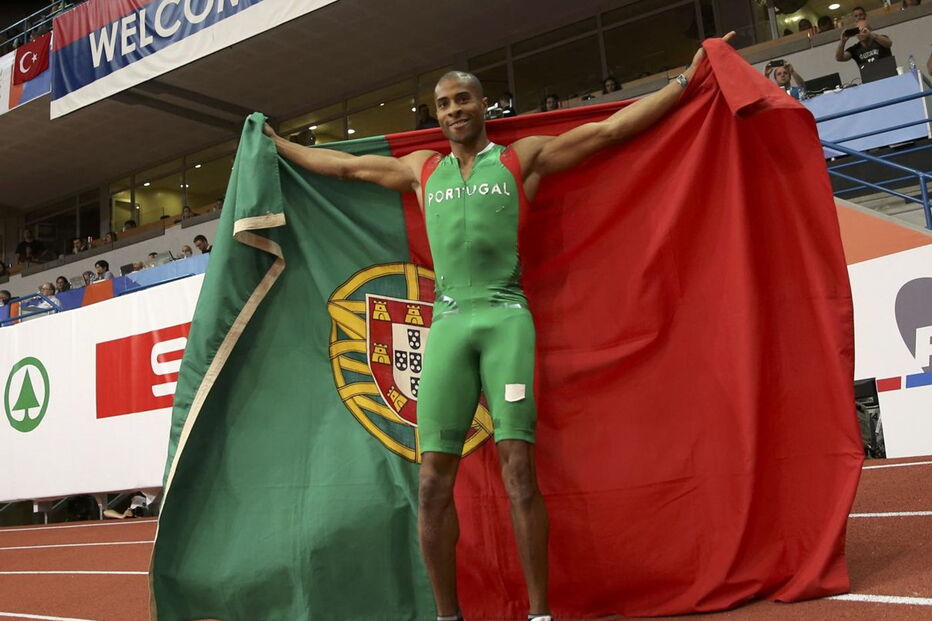 Nelson Évora é campeão europeu do triplo salto