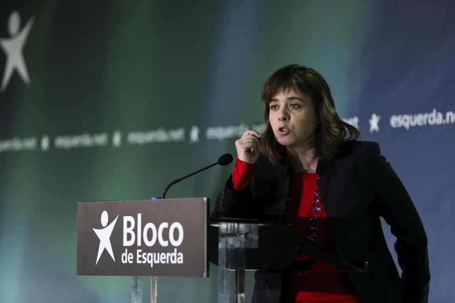 Catarina Martins, PSD, CDS-PP, Bloco de Esquerda, Banco de Portugal, Carlos Costa, Banco Espírito Santo, Assunção Cristas, política, economia, negócios e finanças, partidos e movimentos