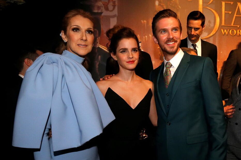 Atores desfilaram na passadeira vermelha acompanhados por grandes nomes da música, como Céline Dion e John Legend