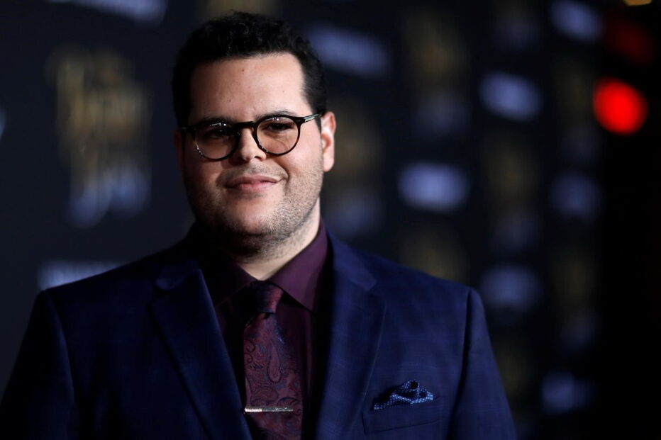 Atores desfilaram na passadeira vermelha acompanhados por grandes nomes da música, como Céline Dion e John Legend