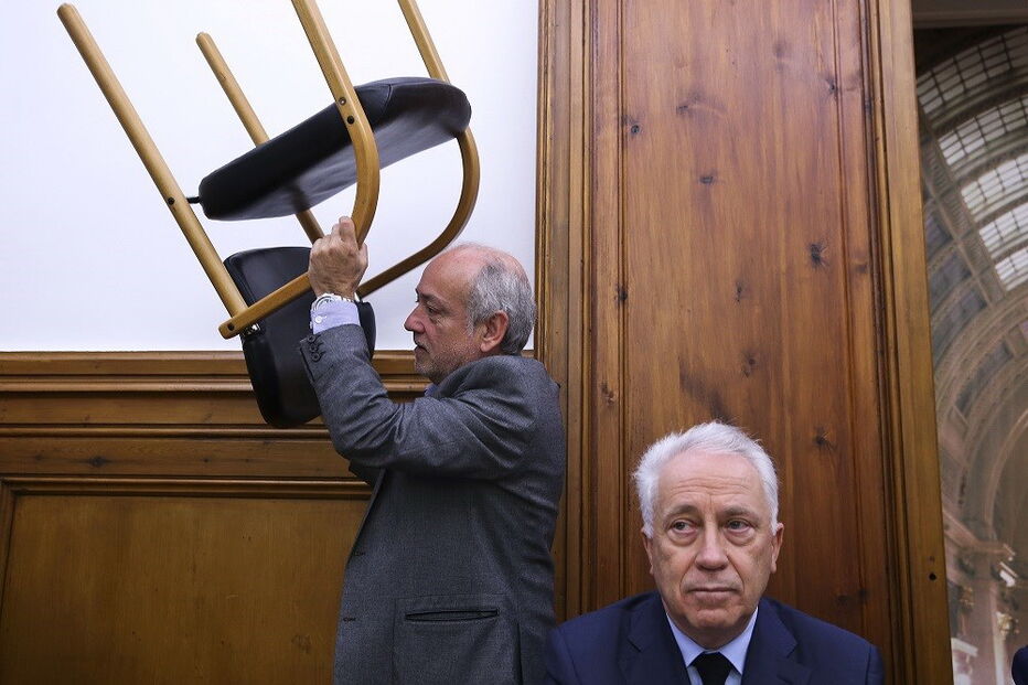 Carlos Costa, BES, governador, deputados, política, parlamento, banco de portugal