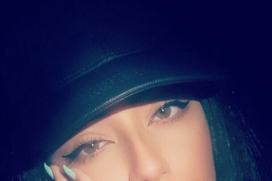 Ana Malho, Jorge Moreira e Silva, redes sociais, beleza, ousada, sensual, adolescente, Kylie Jenner, cantora