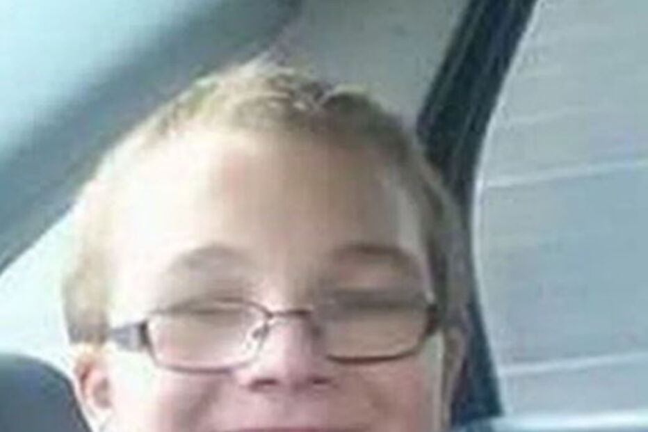 Morre poucas semanas após se assumir como gay no YouTube