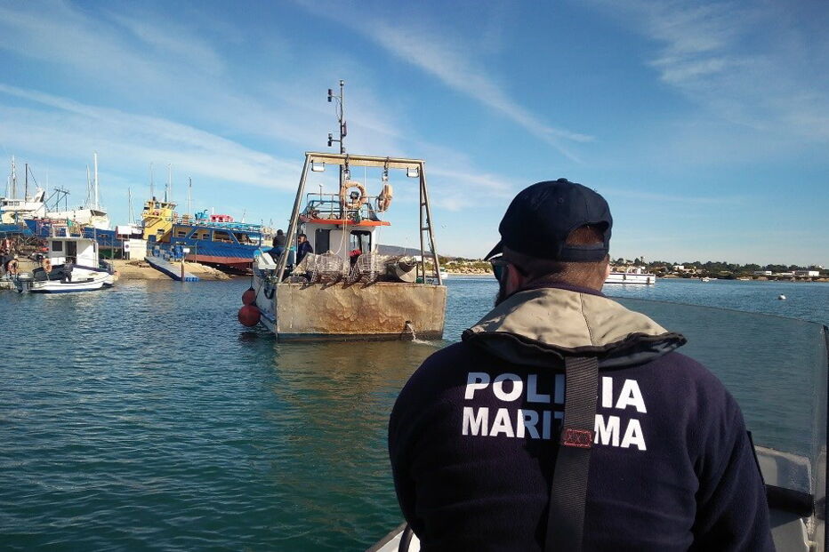 embarcação, pesca, salvamento, Algarve, Olhão