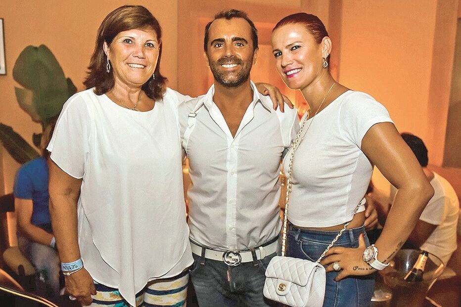 José Pereira, Dolores Aveiro e Elma Aveiro
