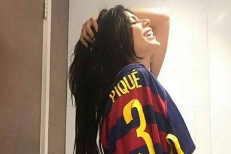 Miss Bumbum festeja vitórias do Barcelona no Instagram