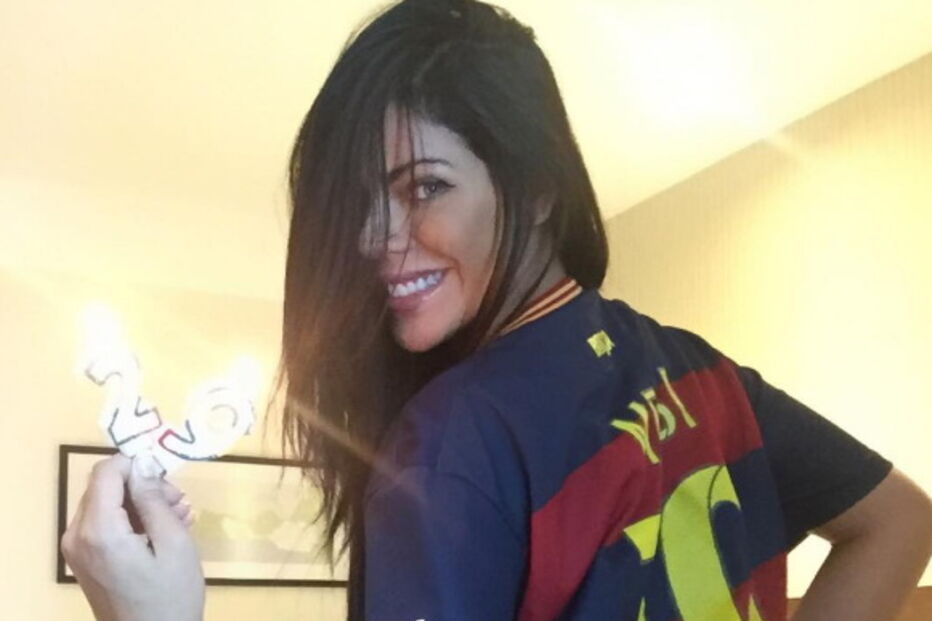 Miss Bumbum festeja vitórias do Barcelona no Instagram